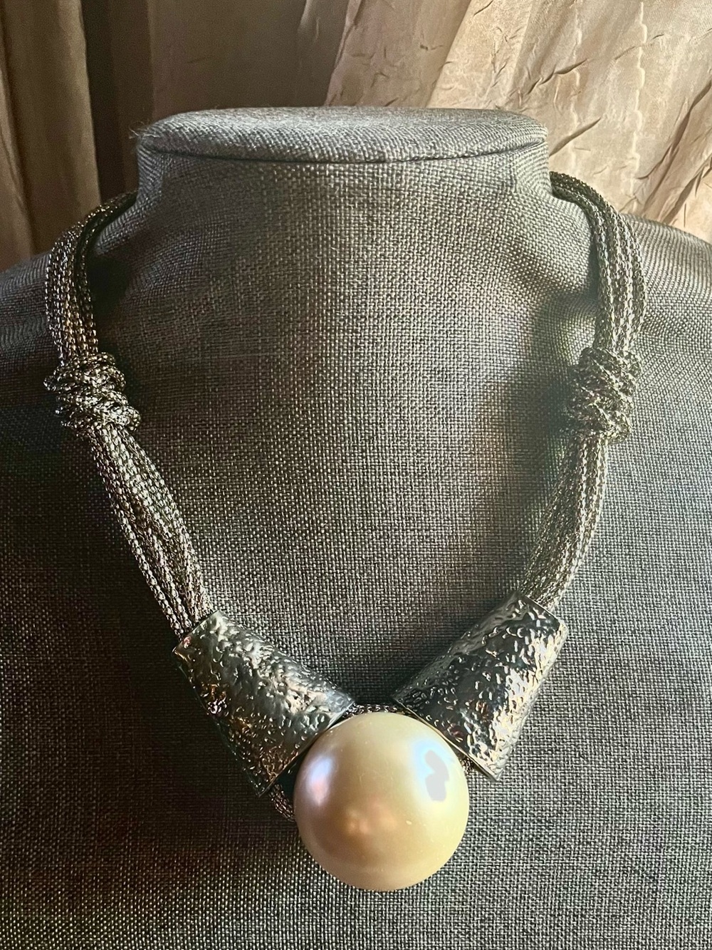Statement Necklace with Large Cream Pearl